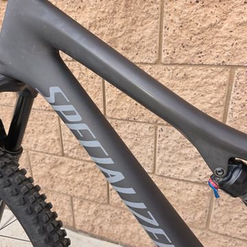Used Specialized Stumpjumper Comp 2022 2022 Mountainbike, Black, 29 — image 12 of 72