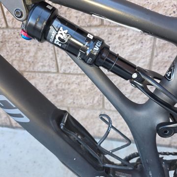 Used Specialized Stumpjumper Comp 2022 2022 Mountainbike, Black, 29 — image 64 of 72