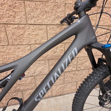 Used Specialized Stumpjumper Comp 2022 2022 Mountainbike, Black, 29 — image 3 of 72