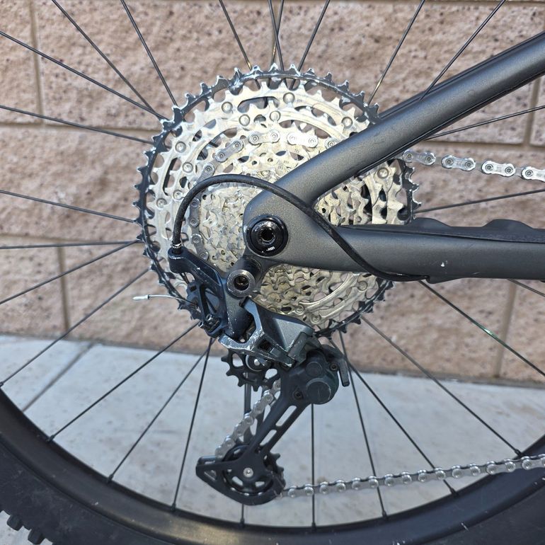 Used Specialized Stumpjumper Comp 2022 2022 Mountainbike, Black, 29 — image 60 of 72
