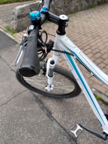 Used CUBE Access Shimano Alivio 2016 Mountainbike, White, 26 — image 8 of 13
