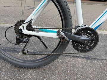 Used CUBE Access Shimano Alivio 2016 Mountainbike, White, 26 — image 3 of 13