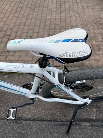 Used CUBE Access Shimano Alivio 2016 Mountainbike, White, 26 — image 11 of 13