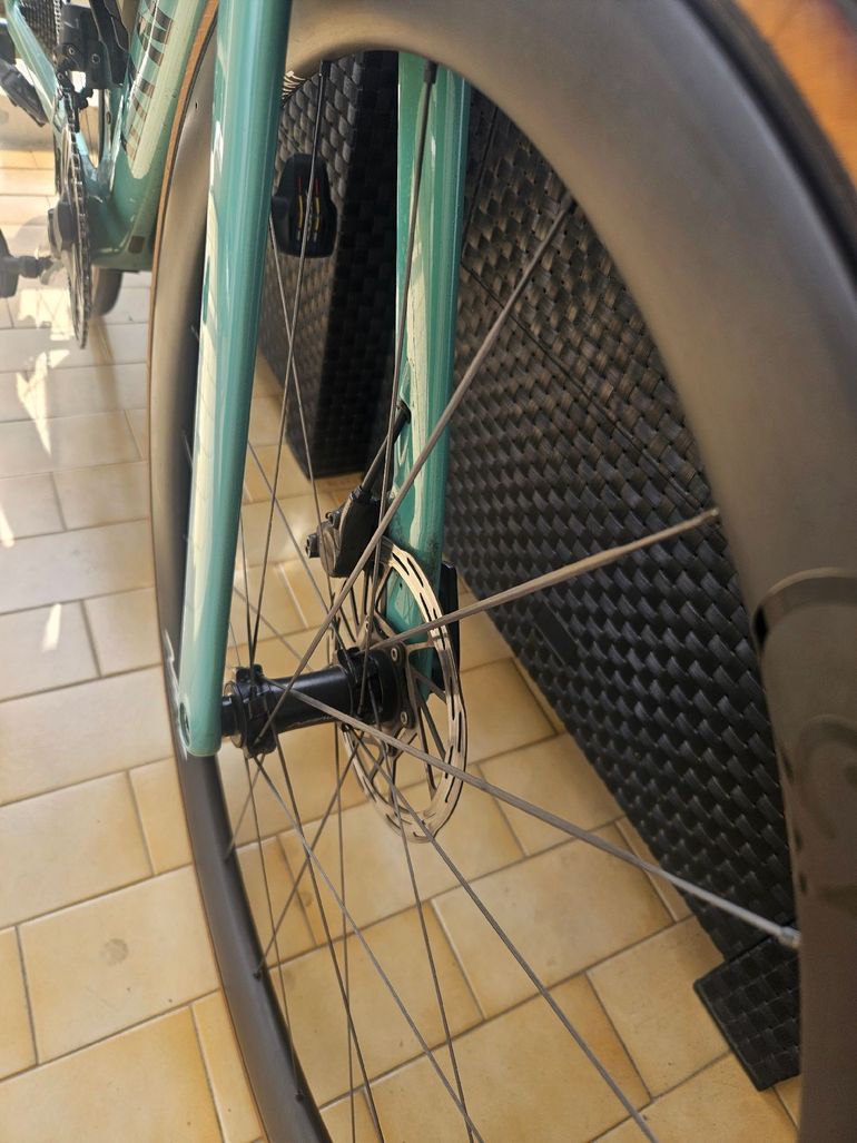Brugt Canyon Aeroad SRAM Rival eTap AXS 2023 Road & Gravel — billede 10 af 13