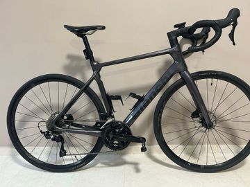Bianchi Infinito 105 2024 2024 Road & Gravel usato, Nero — immagine 1 di 6