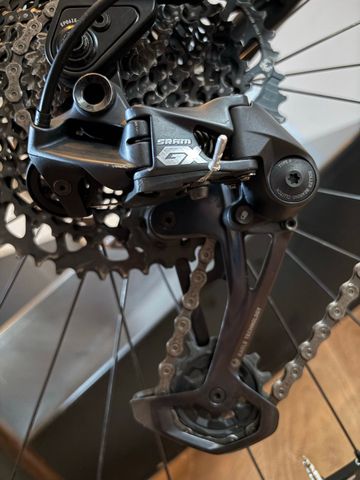Tweedehands Canyon Spectral SRAM GX 2021 Mountainbike — afbeelding 7 van 8