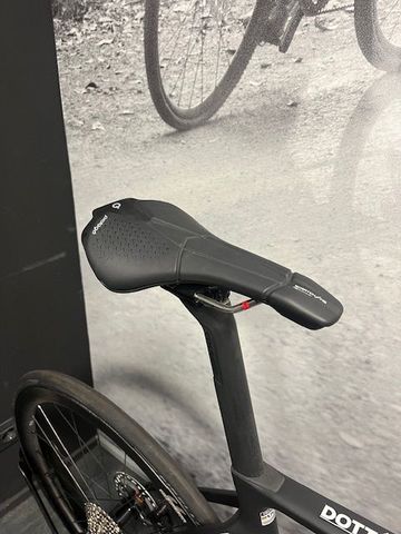 Colnago V4RS V4RS Frameset 2025 Road & Gravel usato, Nero — immagine 3 di 4