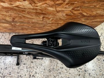 Gebrauchtes Canyon Endurace CF 7 eTap 2022 2022 Road & Gravel, Schwarz — Bild 14 von 15