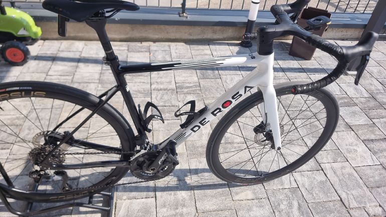 Used De rosa 883 Custom Shimano 105 Di2 2025 Road & Gravel, White — image 4 of 7