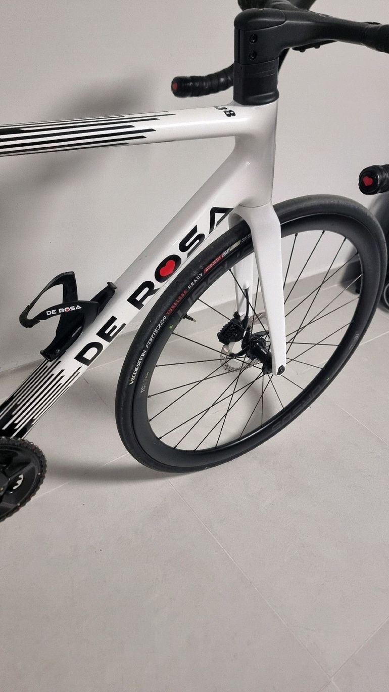 Used De rosa 883 Custom Shimano 105 Di2 2025 Road & Gravel, White — image 16 of 22