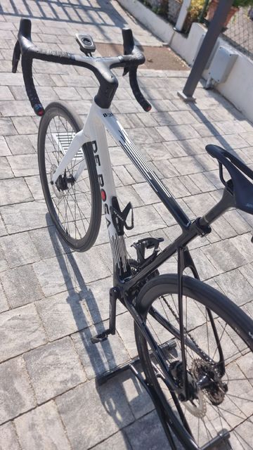 Used De rosa 883 Custom Shimano 105 Di2 2025 Road & Gravel, White — image 2 of 22