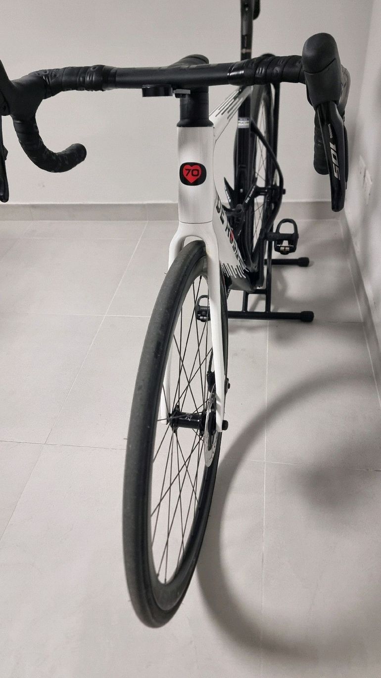 Used De rosa 883 Custom Shimano 105 Di2 2025 Road & Gravel, White — image 14 of 22