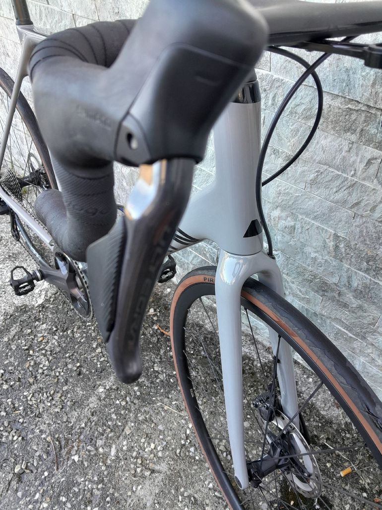 Brugt Canyon Ultimate CF SL 8 Disc Di2 2022 2022 Road & Gravel — billede 7 af 8