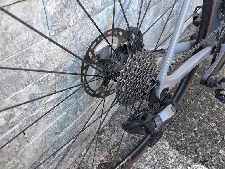 Brugt Canyon Ultimate CF SL 8 Disc Di2 2022 2022 Road & Gravel — billede 3 af 8
