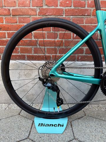 Gebrauchtes Bianchi Sprint Shimano 105 2026 Road & Gravel, Grün — Bild 2 von 16