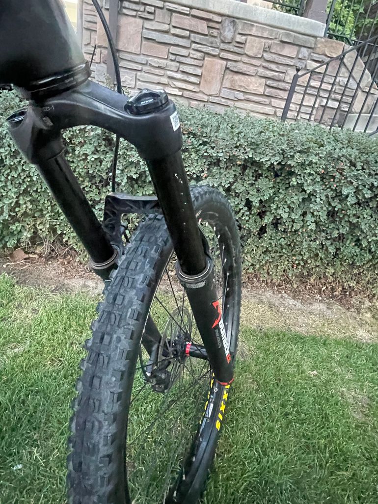 Used Santa Cruz Bronson SRAM X01 2017 Mountainbike, Black — image 13 of 16