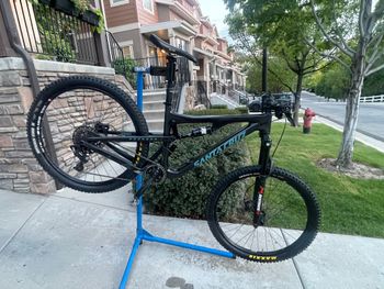 Used Santa Cruz Bronson SRAM X01 2017 Mountainbike, Black — image 2 of 16