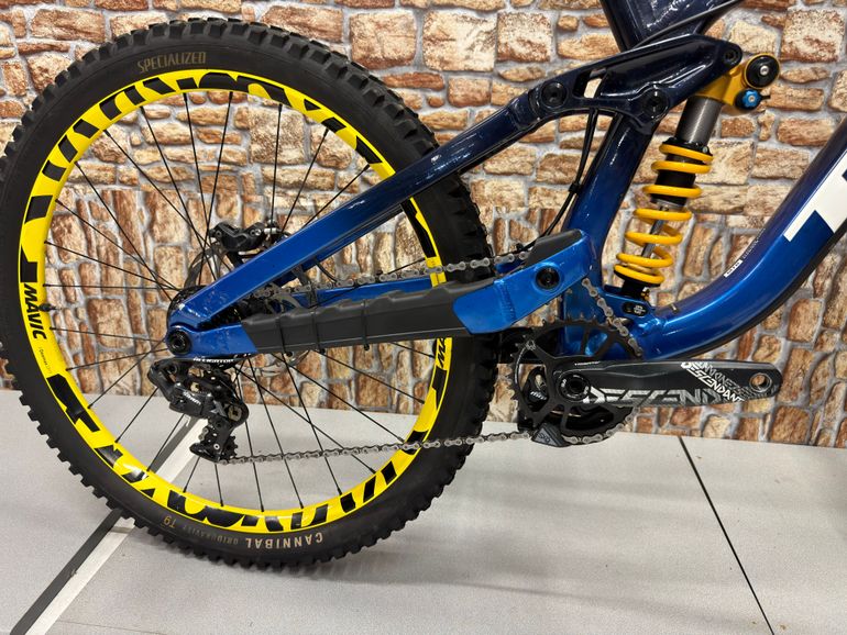 Used Trek Session 8 2023 2023 Mountainbike, Blue — image 2 of 10