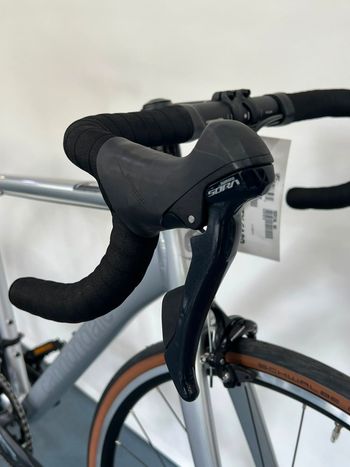 Cannondale CAAD Optimo 4 2023 Road & Gravel usato, Grigio chiaro — immagine 8 di 8