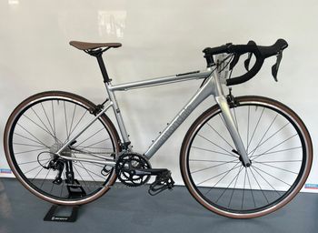 Cannondale CAAD Optimo 4 2023 Route & Gravel d'occasion