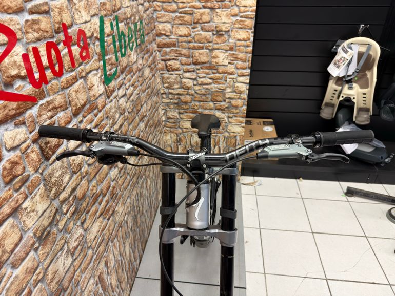 Brugt Specialized FSR 2022 2022 Mountainbike — billede 9 af 9