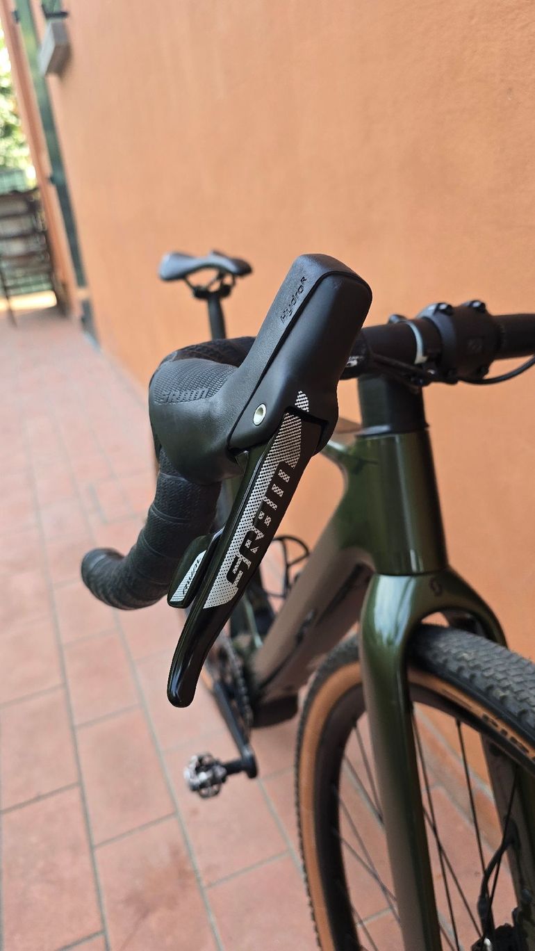 Scott Solace SRAM Rival 2023 Road & Gravel usato, Verde — immagine 9 di 15