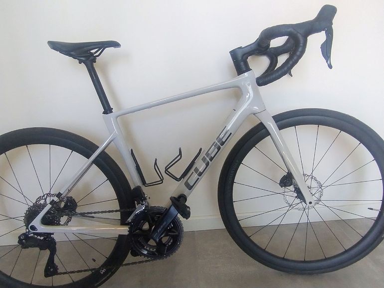 Brugt CUBE ATTAIN C:62, SLX 2025 2025 Road & Gravel — billede 2 af 5
