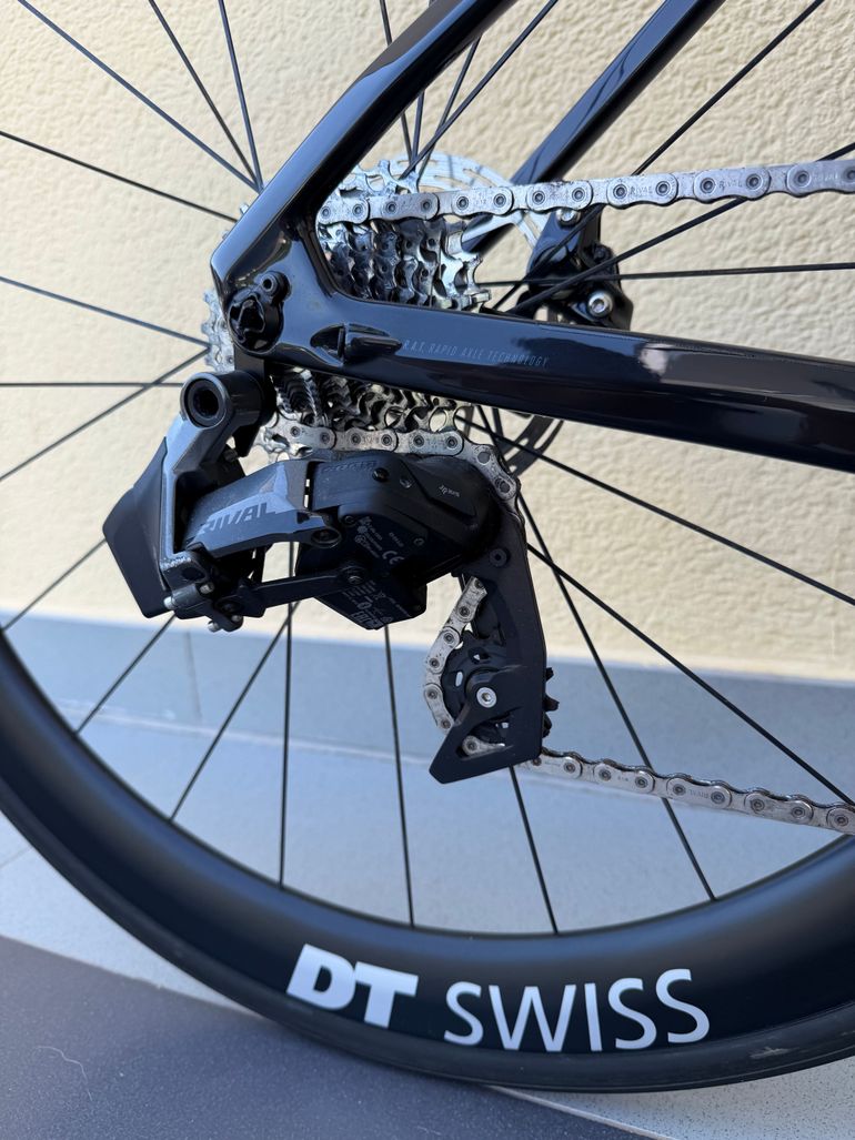 Brugt Focus IZALCO MAX 9.7 2024 2024 Road & Gravel — billede 10 af 15