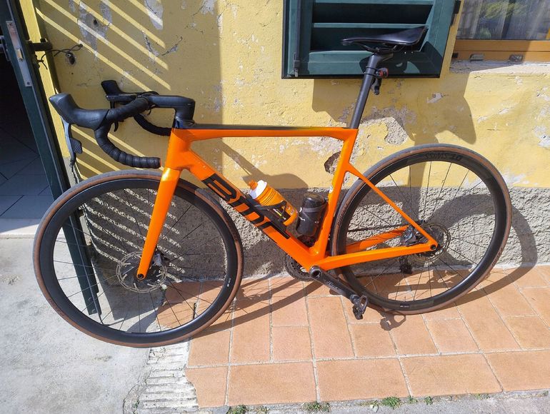 Brugt BMC Teammachine SLR01 THREE 2020 2020 Road & Gravel — billede 2 af 12