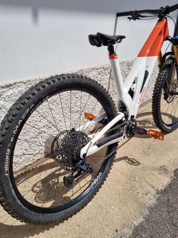 Used UNNO Custom Other SRAM 2024 Mountainbike, White — image 3 of 8