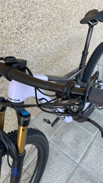 Gebrauchtes Orbea OIZ M-PRO 2025 2025 Mountainbike, Weiß — Bild 4 von 14