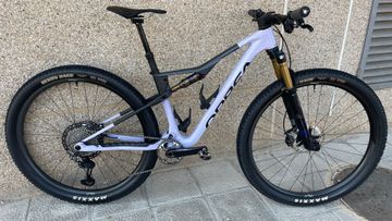 Gebrauchtes Orbea OIZ M-PRO 2025 2025 Mountainbike, Weiß — Bild 7 von 14