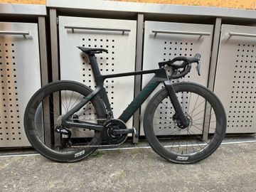 Použité Canyon Aeroad CFR Di2 2023 2023 Road & Gravel — obrázek 1 z 3