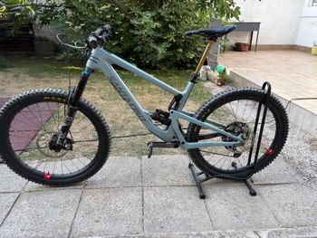 Použité Santa Cruz Bronson X01 / Carbon CC / 27.5 2021 2021 MTB