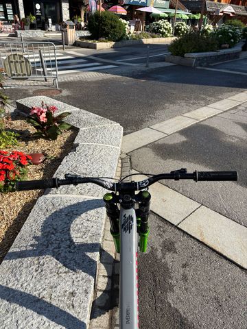Použité Propain Spindrift Shimano Deore XT 2022 Mountainbike — obrázek 8 z 12
