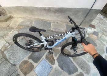 Käytetty Santa Cruz Hightower X01 / Carbon CC / 29 2019 2019 MTB