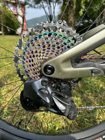 Tweedehands Pivot FIREBIRD Pro X01 2024 2024 Mountainbike — afbeelding 10 van 26
