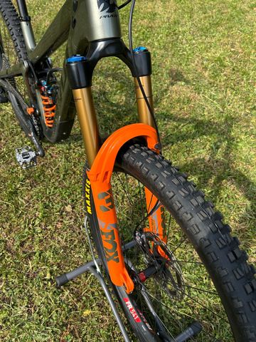 Tweedehands Pivot FIREBIRD Pro X01 2024 2024 Mountainbike — afbeelding 15 van 26