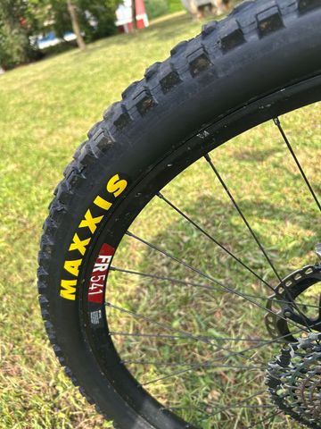 Tweedehands Pivot FIREBIRD Pro X01 2024 2024 Mountainbike — afbeelding 9 van 26