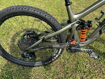 Brugt Pivot FIREBIRD Pro X01 2024 2024 Mountainbike — billede 8 af 26