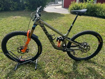 Tweedehands Pivot FIREBIRD Pro X01 2024 2024 Mountainbike — afbeelding 4 van 26