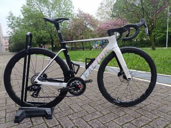 Used Factor OSTRO VAM - SRAM Force w/ Power Meter 2026 2026 Road & Gravel