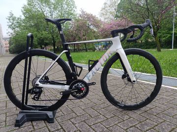 Used Factor OSTRO VAM - SRAM Force w/ Power Meter 2026 2026 Road & Gravel