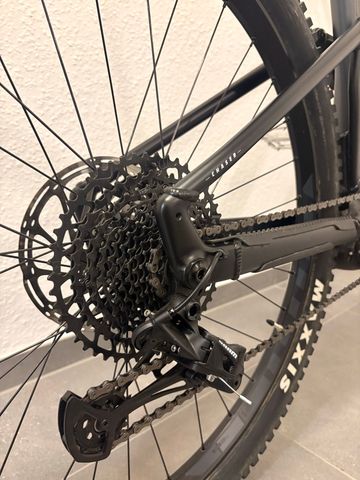 Used Mondraker CHASER R 2023 2023 Mountainbike, Light Gray, 29 — image 3 of 16