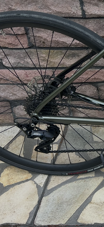 Used Cannondale Caad Shimano 105 2020 Road & Gravel, Light Gray — image 4 of 4