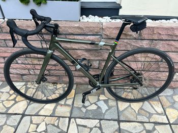 Used Cannondale Caad Shimano 105 2020 Road & Gravel, Light Gray — image 2 of 4