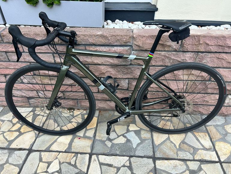 Used Cannondale Caad Shimano 105 2020 Road & Gravel, Light Gray — image 2 of 4