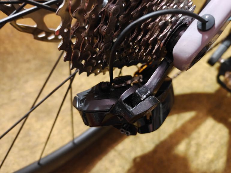 Brugt CUBE Attain Shimano 105 Di2 2025 Road & Gravel — billede 2 af 10
