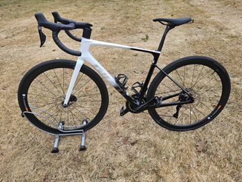 Used Giant Defy Advanced Pro 1 2024 2024 Road & Gravel