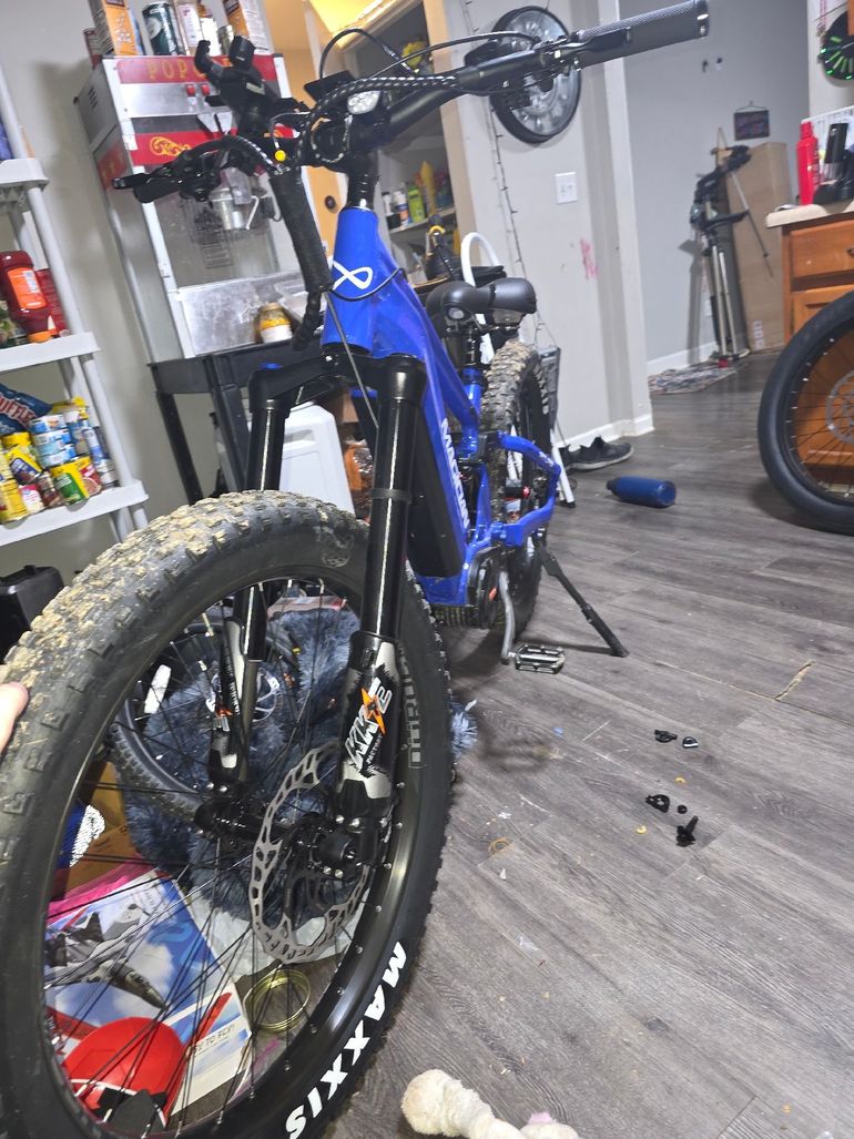 Used Magician Custom SRAM X5 2025 Mountainbike, Blue — image 4 of 15